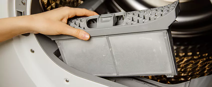 Signs Of A Clogged Dryer Lint Trap in Jamestown, New York